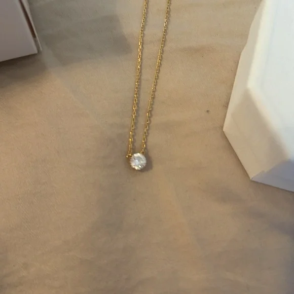 Swarovski pendant necklace with box - Picture 2 of 5